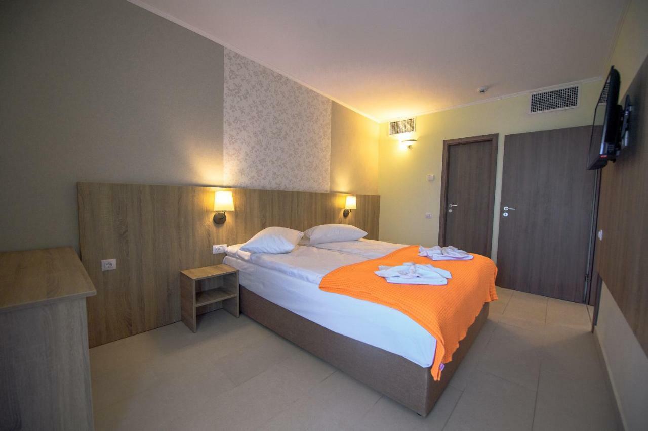 Hotel Piccadilly Mamaia Luaran gambar
