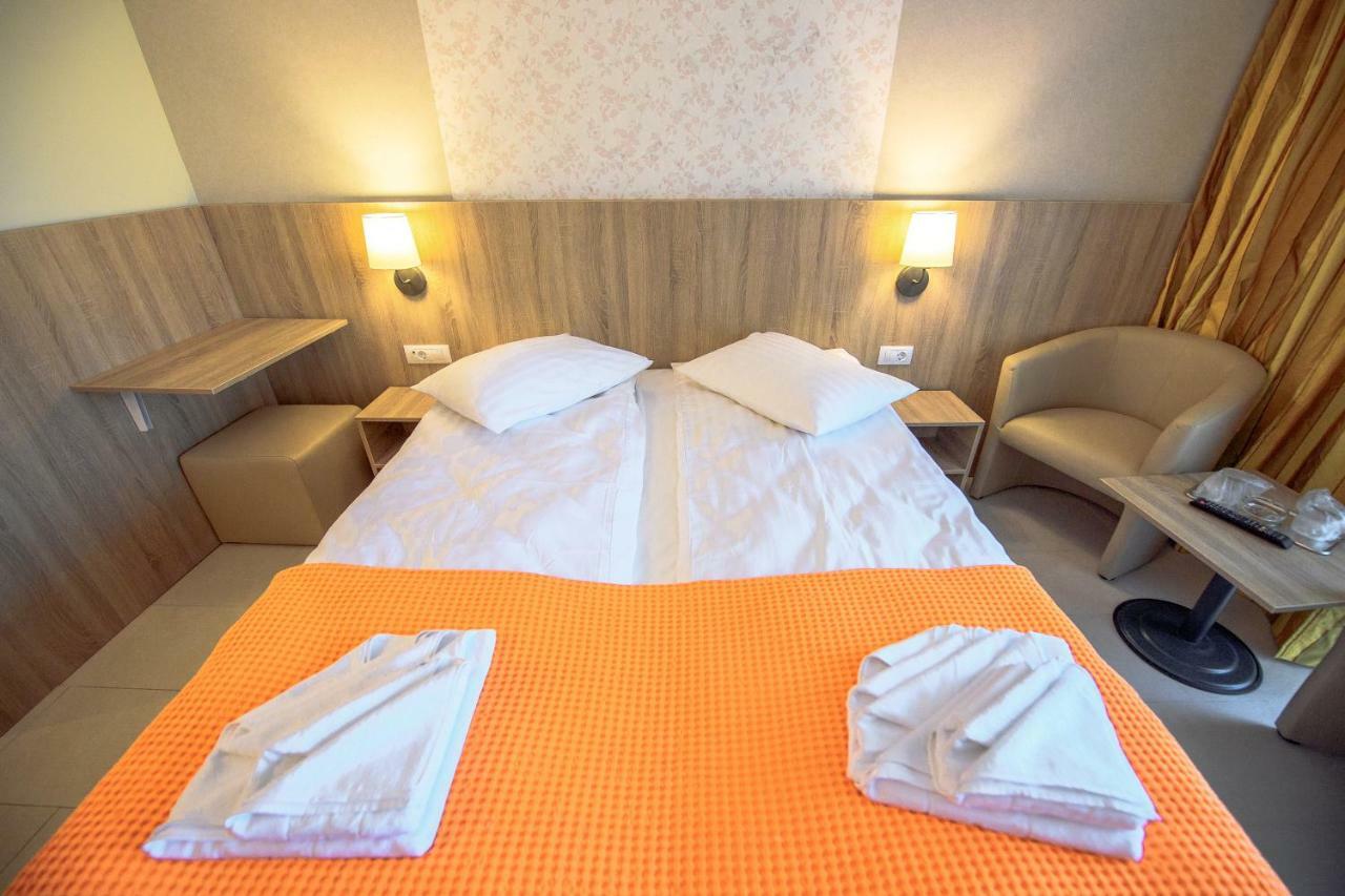 Hotel Piccadilly Mamaia Luaran gambar