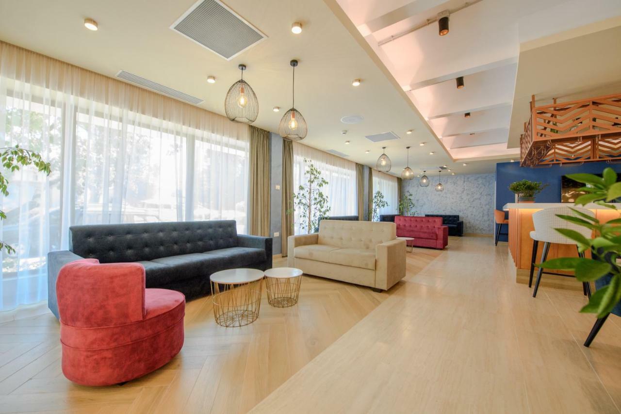 Hotel Piccadilly Mamaia Luaran gambar