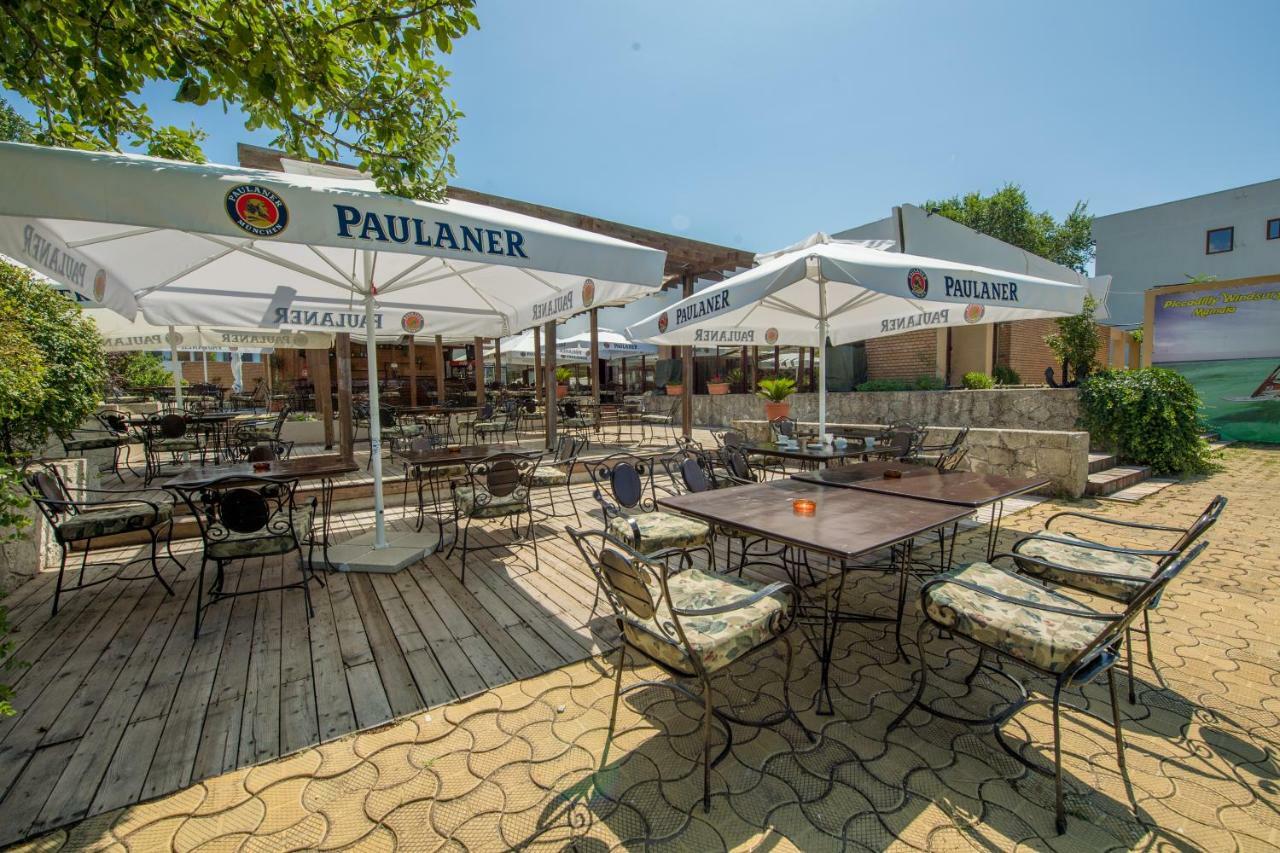Hotel Piccadilly Mamaia Luaran gambar