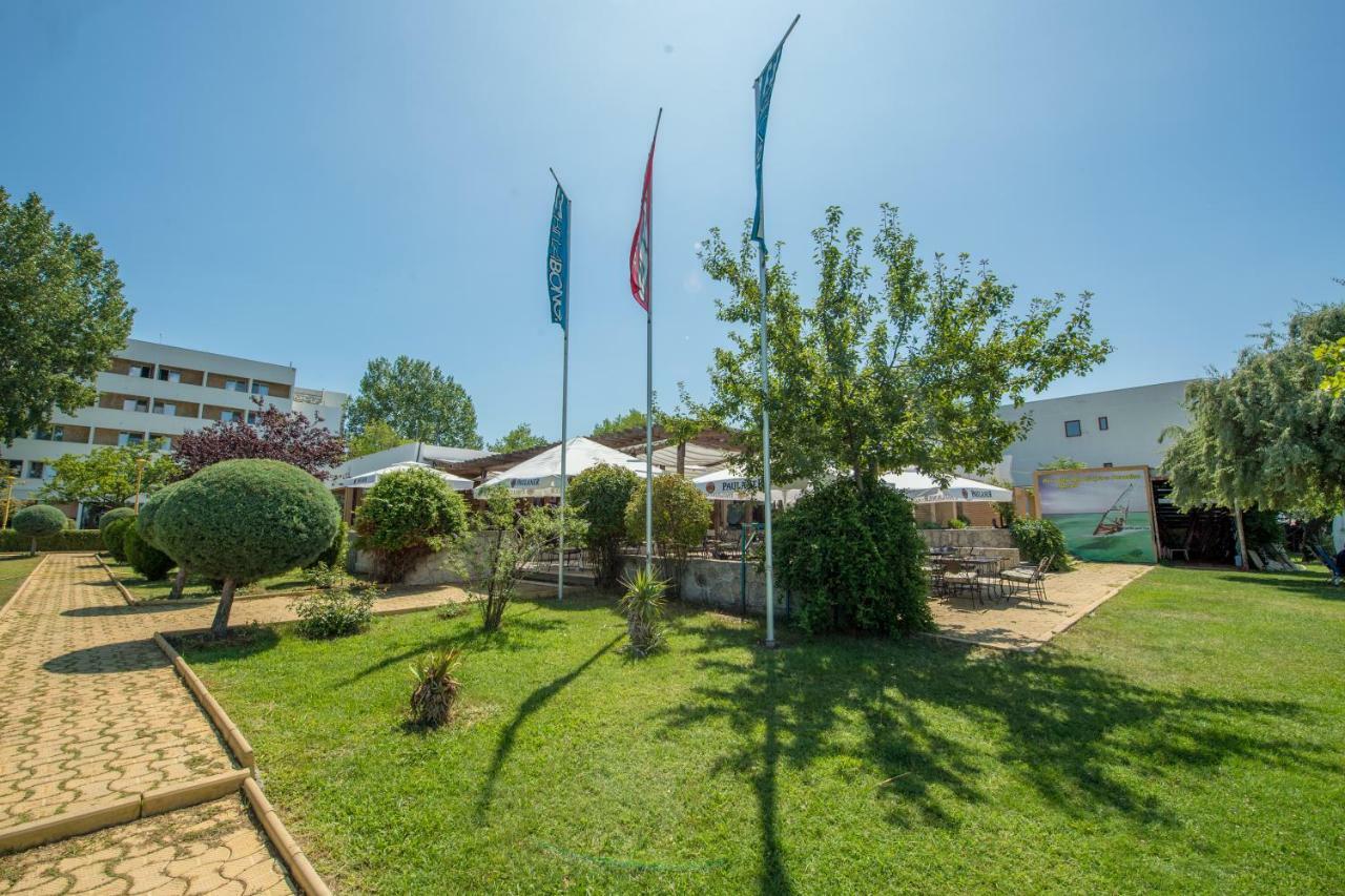 Hotel Piccadilly Mamaia Luaran gambar